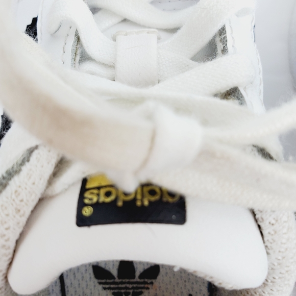 Adidas Superstar Kids Lace-up Age 5K EUC - Picture 8 of 10